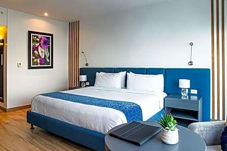 King Room with City View