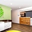 WoodSpring Suites Carol Stream - Chicago