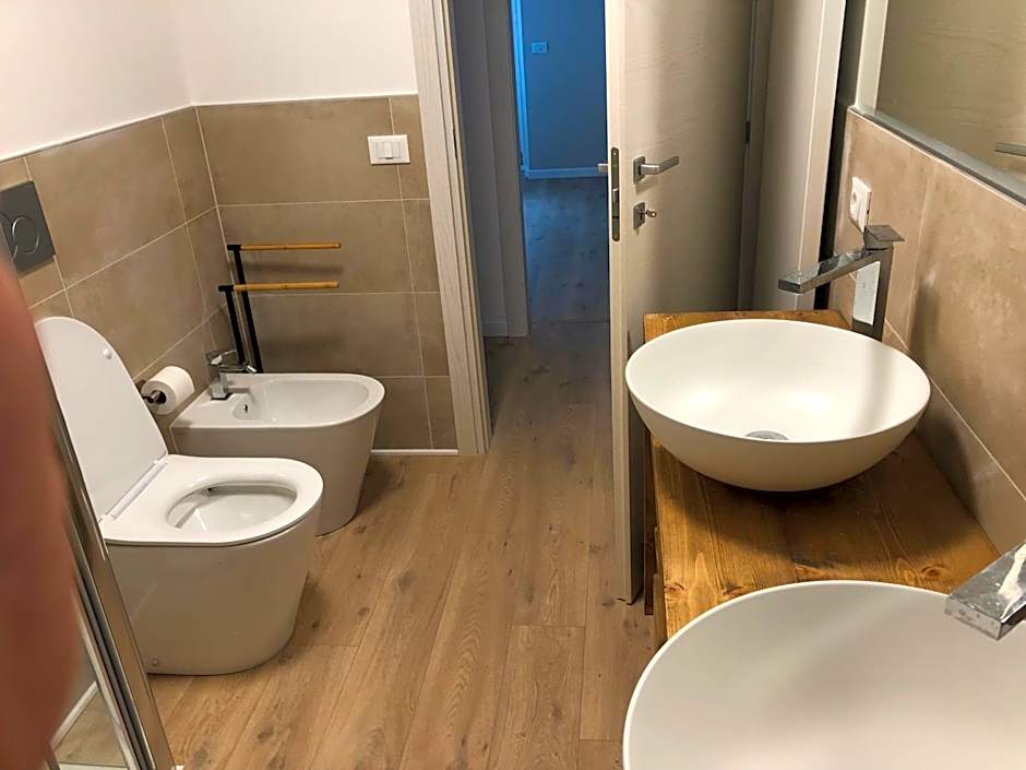 SnowLake Suite & Apartment