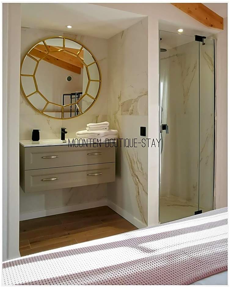 MOONTEN Boutique Stay