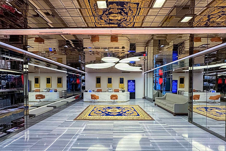 Sunworld Dynasty Hotel