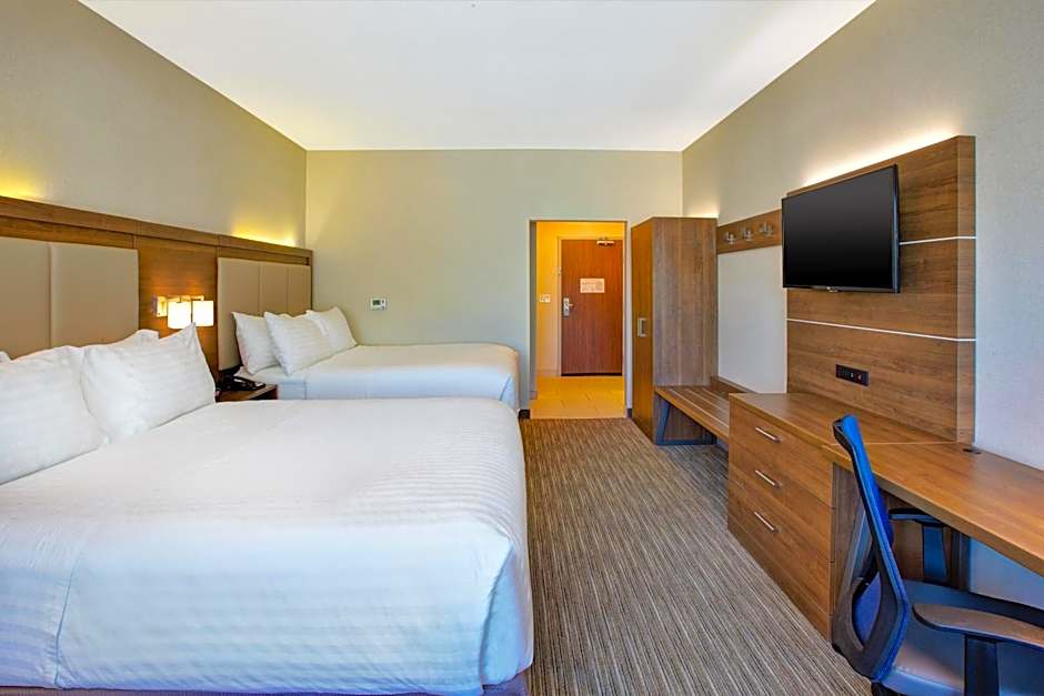 Holiday Inn Express & Suites New Castle By IHG