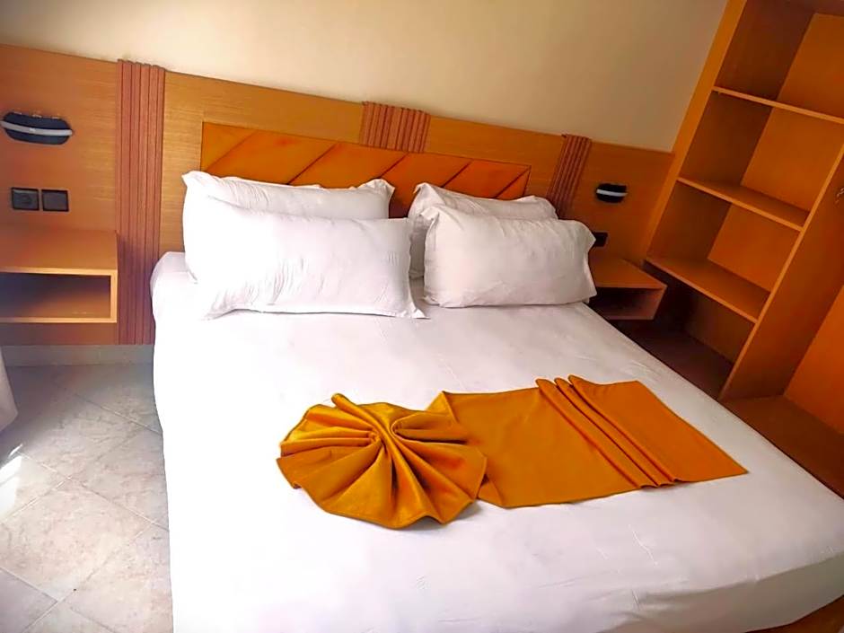 Hotel EZZAHIA by HMS