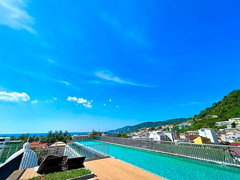 The Deck Patong by VIP