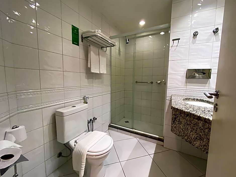 Master Porto Alegre Hotel - Av Carlos Gomes, Proximo ao Consulado Americano
