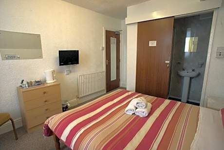 Family Room (4 Adults)