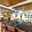 Holiday Inn Express & Suites Sturbridge By IHG