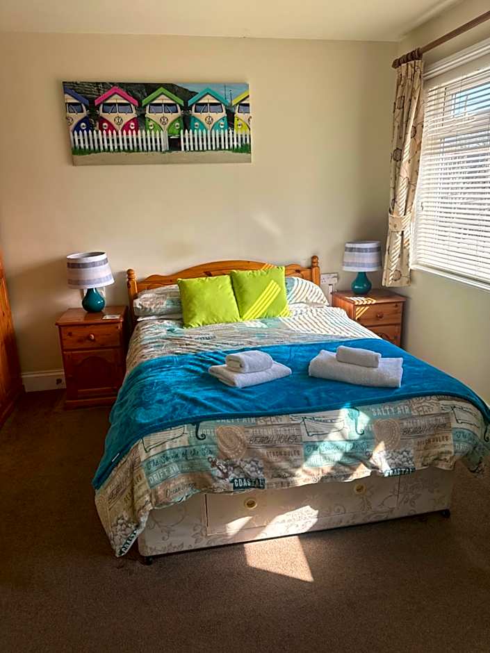 Photo 1 of 2 of 1 King Bed