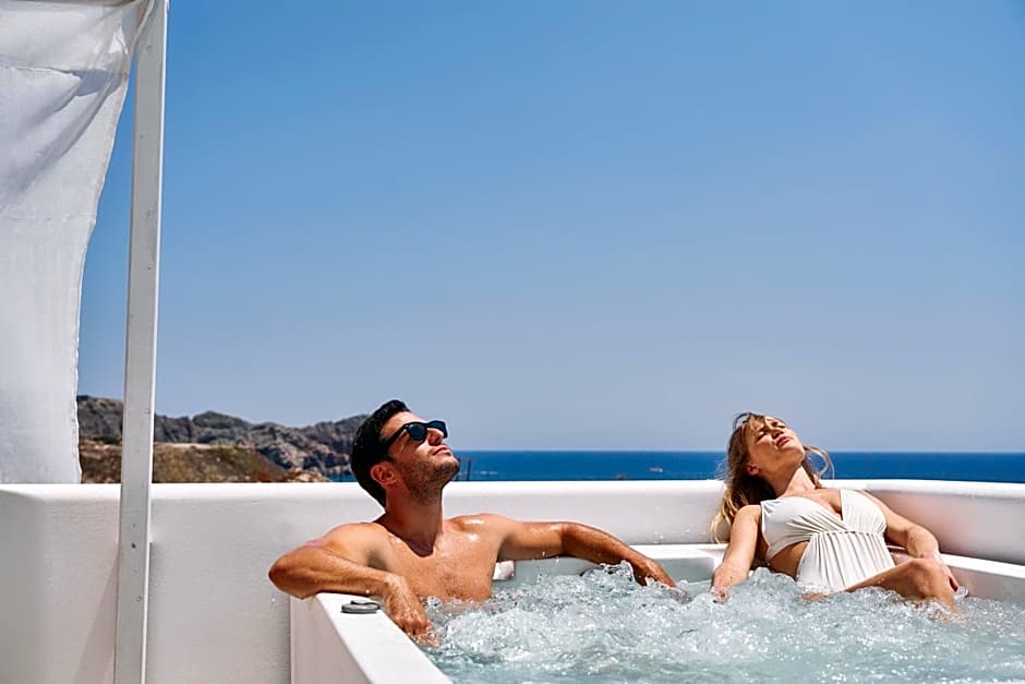 Volcano Luxury Suites Milos - Adults Only