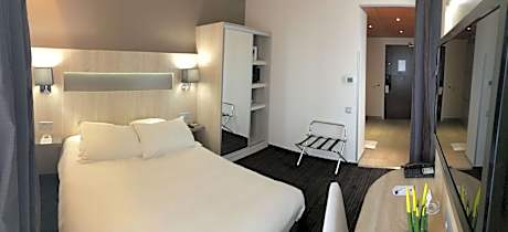 Standard Double Room - Disability Access