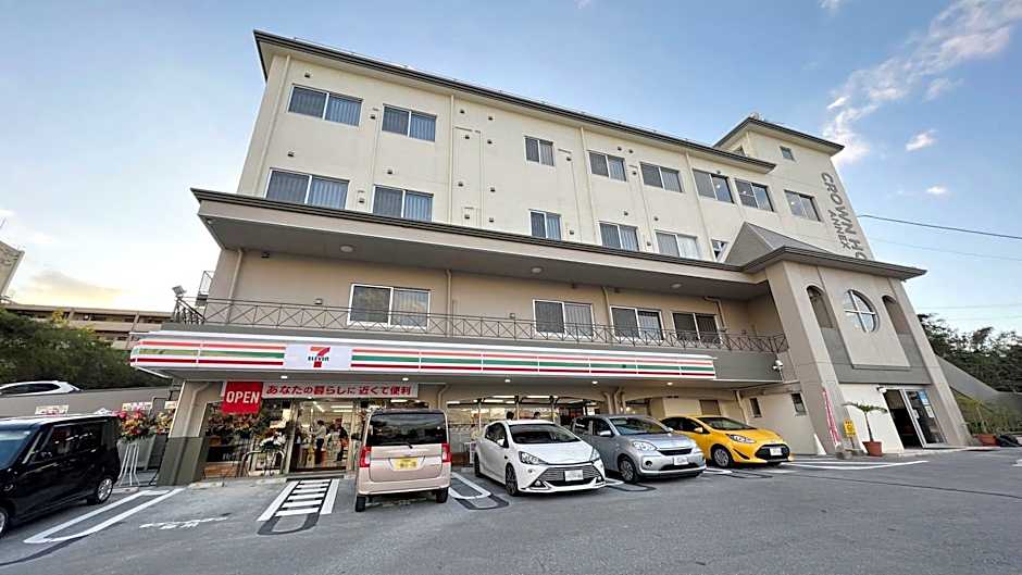 Crown Hotel Okinawa Annex
