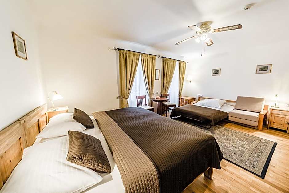 Archibald At The Charles Bridge