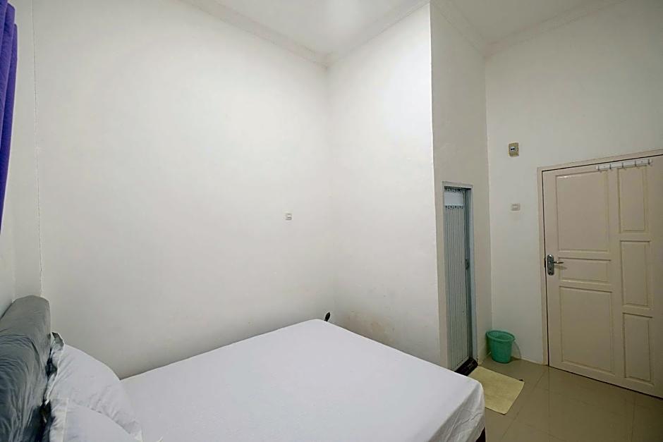 Hotel O Penginapan Permata Hijau Syariah Near Bukit Teletubbies