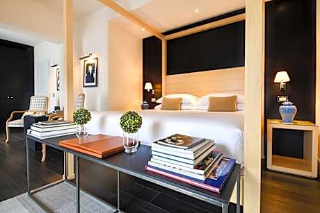 Superior Suite with Balcony