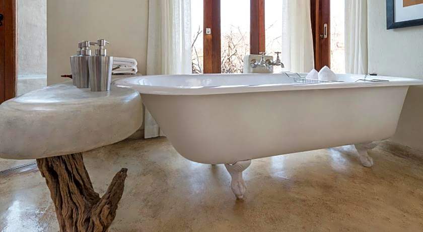 Impodimo Game Lodge