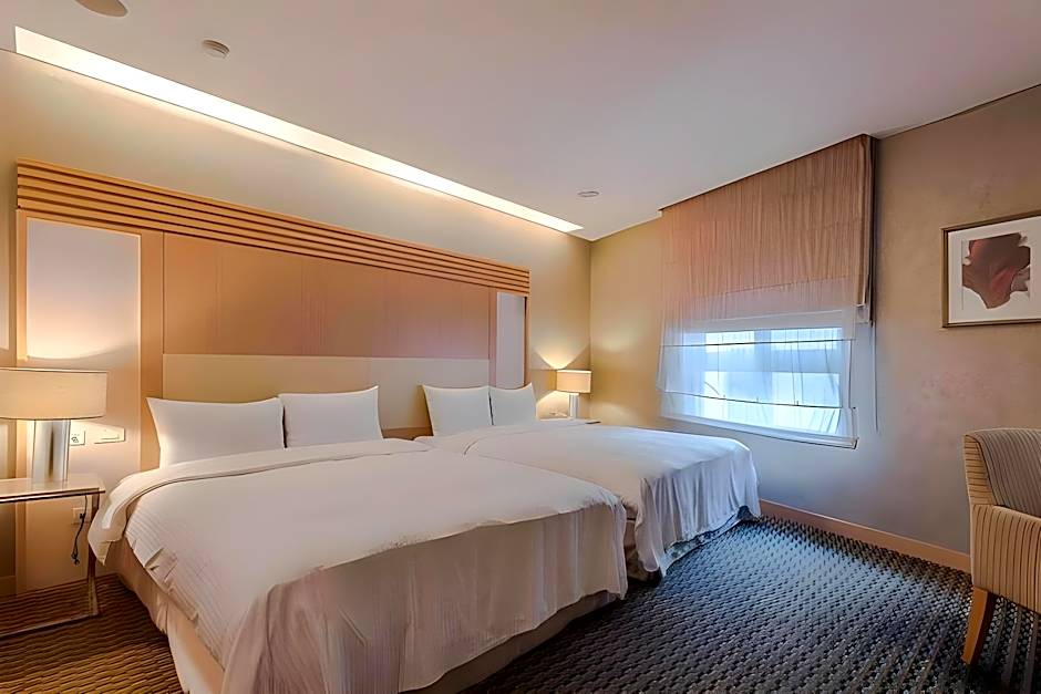 New California Hotel