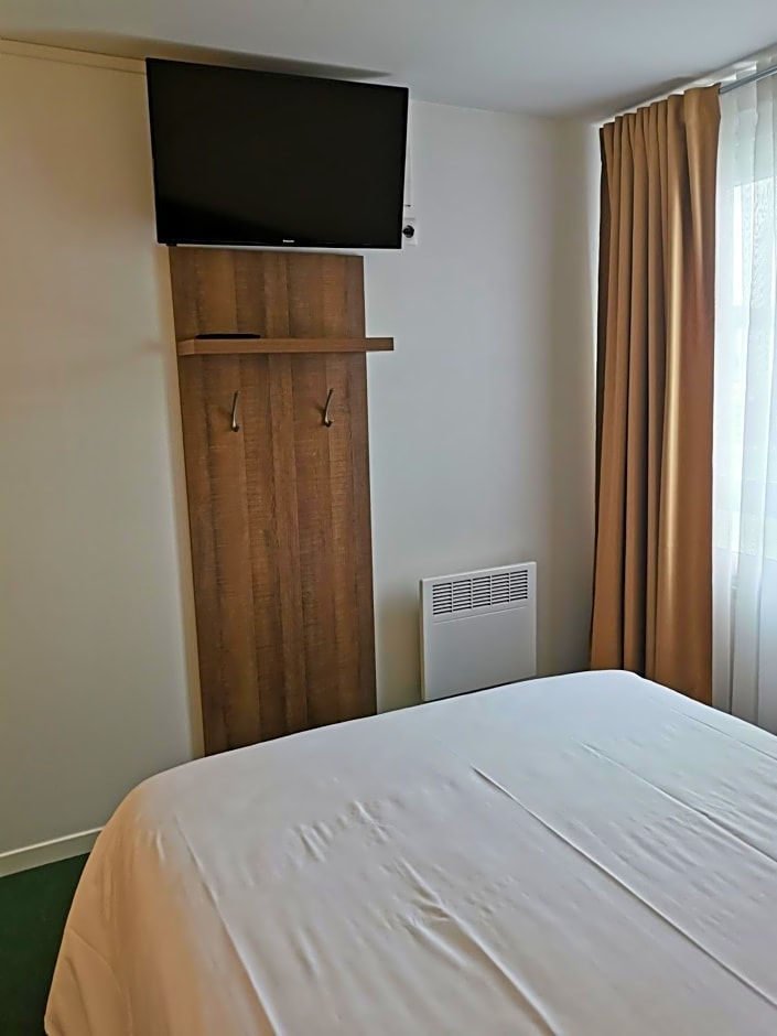 FASTHOTEL PARIS OUEST BOUAFLE
