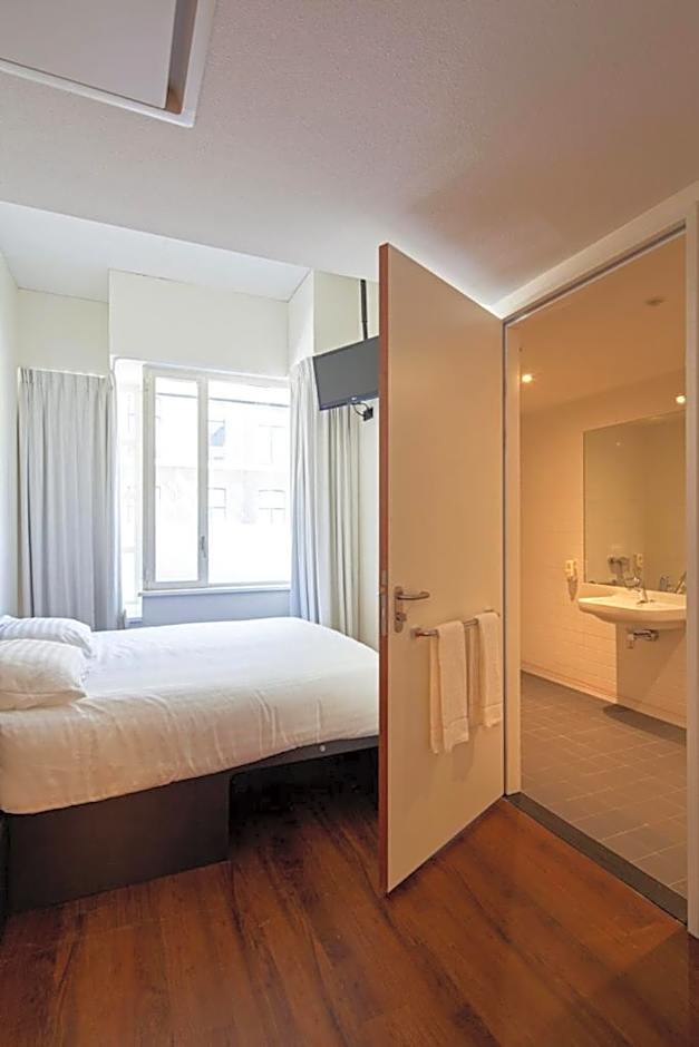 easyHotel The Hague City Centre