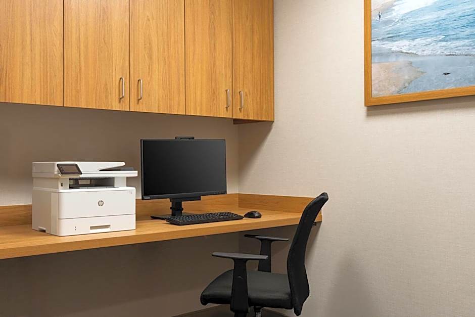 Hampton Inn By Hilton Neptune/Wall