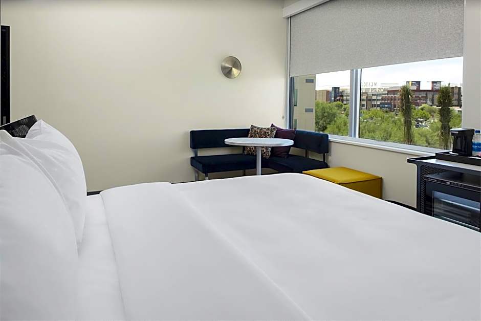 Aloft Glendale at Westgate
