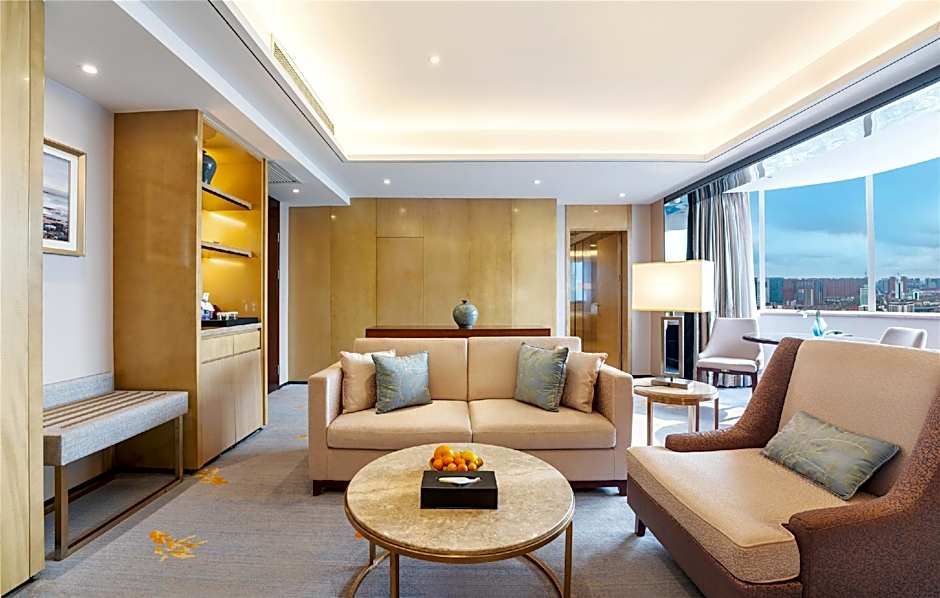 YUN-ZEN Jinling World Trade Plaza Hotel