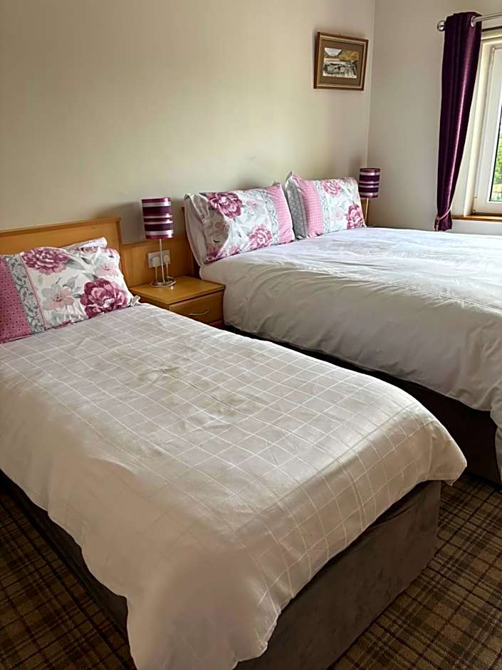 Photo 1 of 8 of 1 Double Bed or 2 Beds