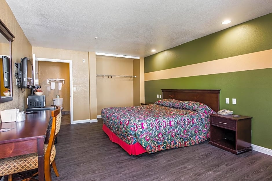 Budget Inn Anaheim / Santa Fe Springs