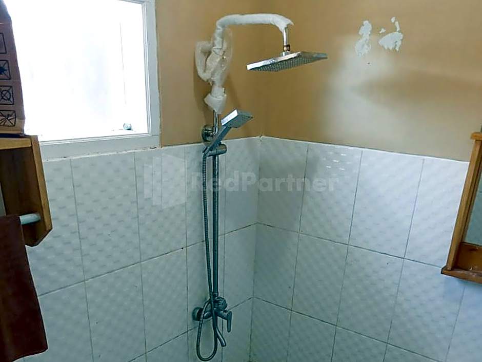 RedDoorz @ Pantai Sayangheulang