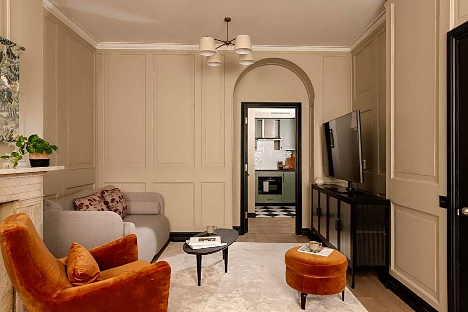 Native Kings Wardrobe, St Pauls