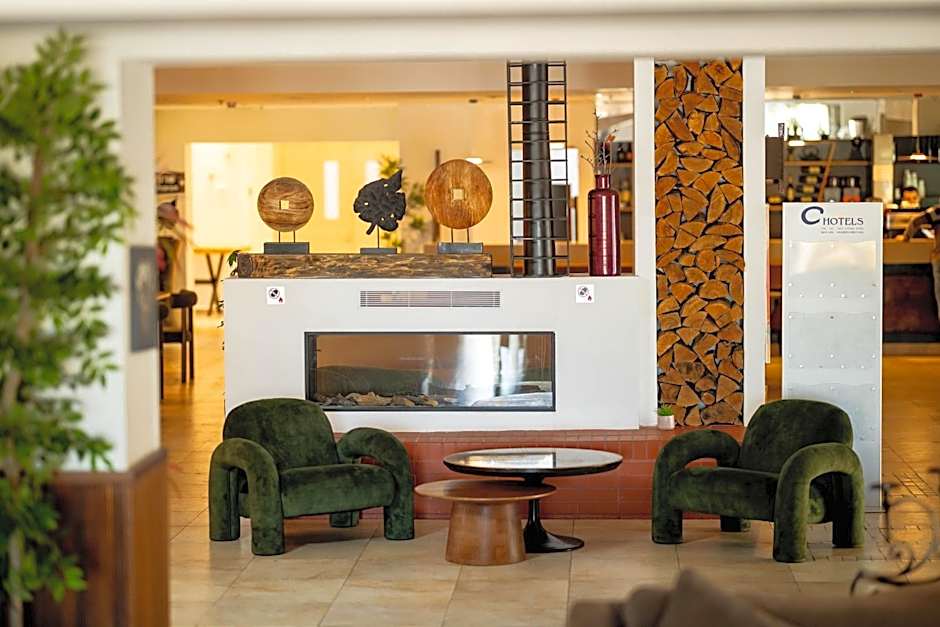C Hotel Neve Ilan