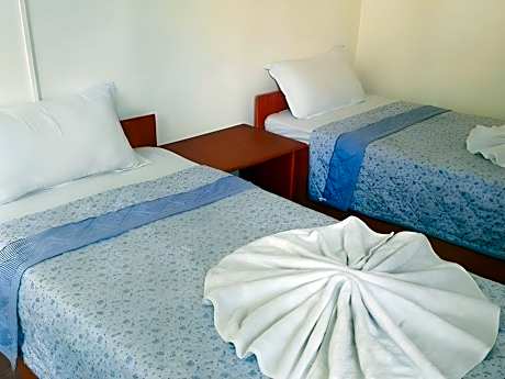 Budget (Shared Bathroom)