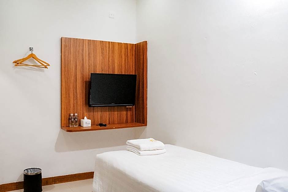 Chola Inn At Nagoya Hill Batam Mitra RedDoorz – Batam Island, SC