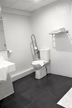 Budget Twin Room without Balcony