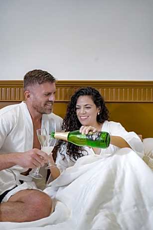 Premium Room, 1 King Bed