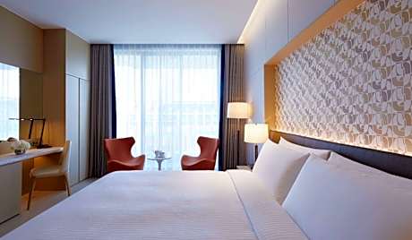 Special - Deluxe King