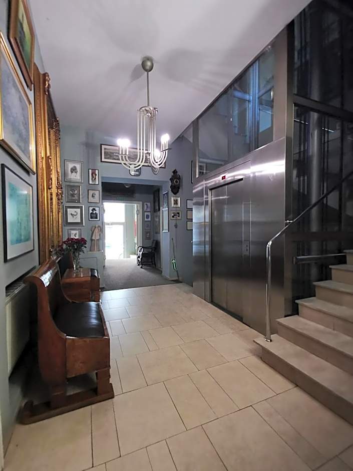 Hotel Alef