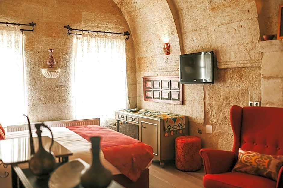 Elaa Cave Hotel