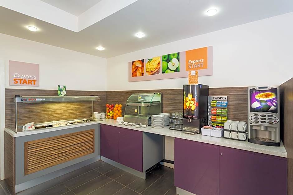 Holiday Inn Express Harlow By IHG