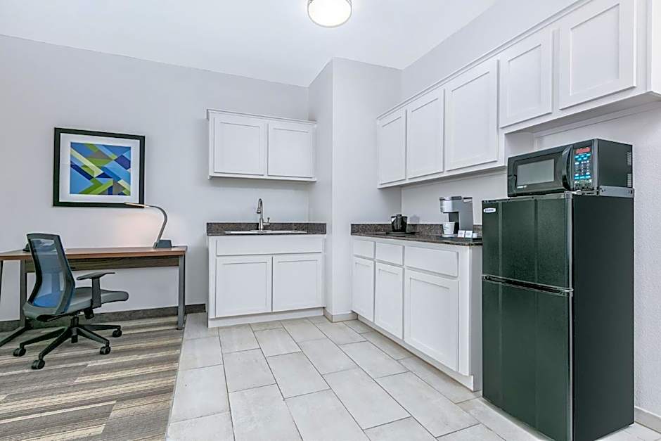 Holiday Inn Express Hotel & Suites Clute-Lake Jackson By IHG