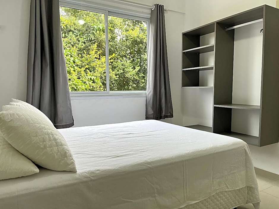 B119 - Apto para 06 pessoas perto do mar em Bombas