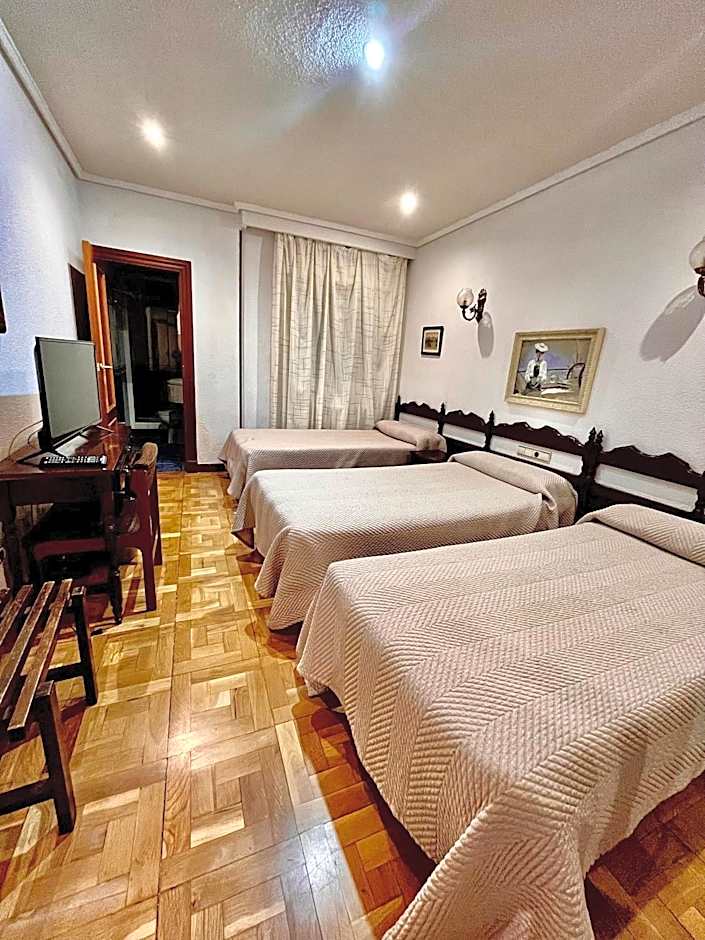 Hotel Residencia Castellano I