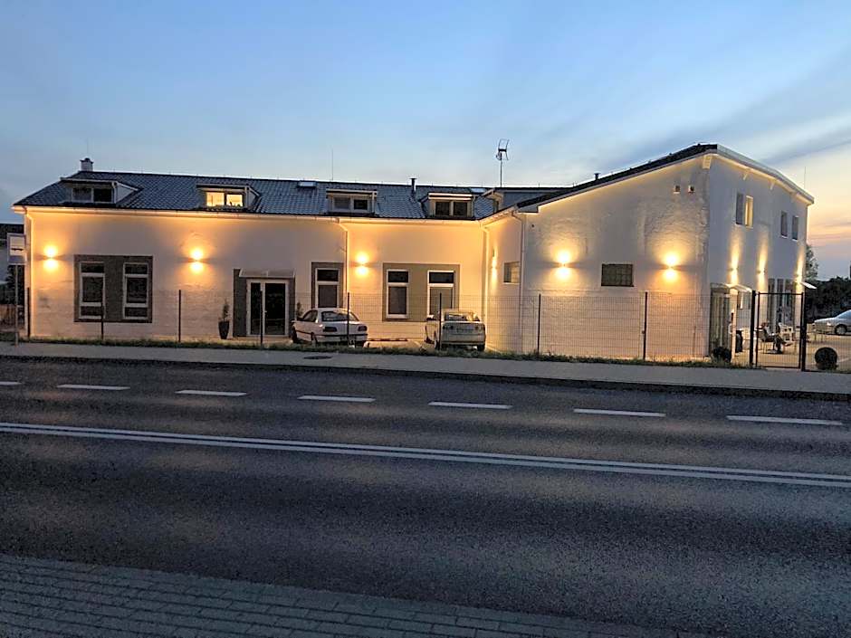 Hostelik Przy Przystanku