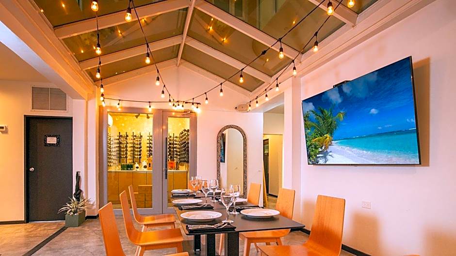 Casa Condado Hotel