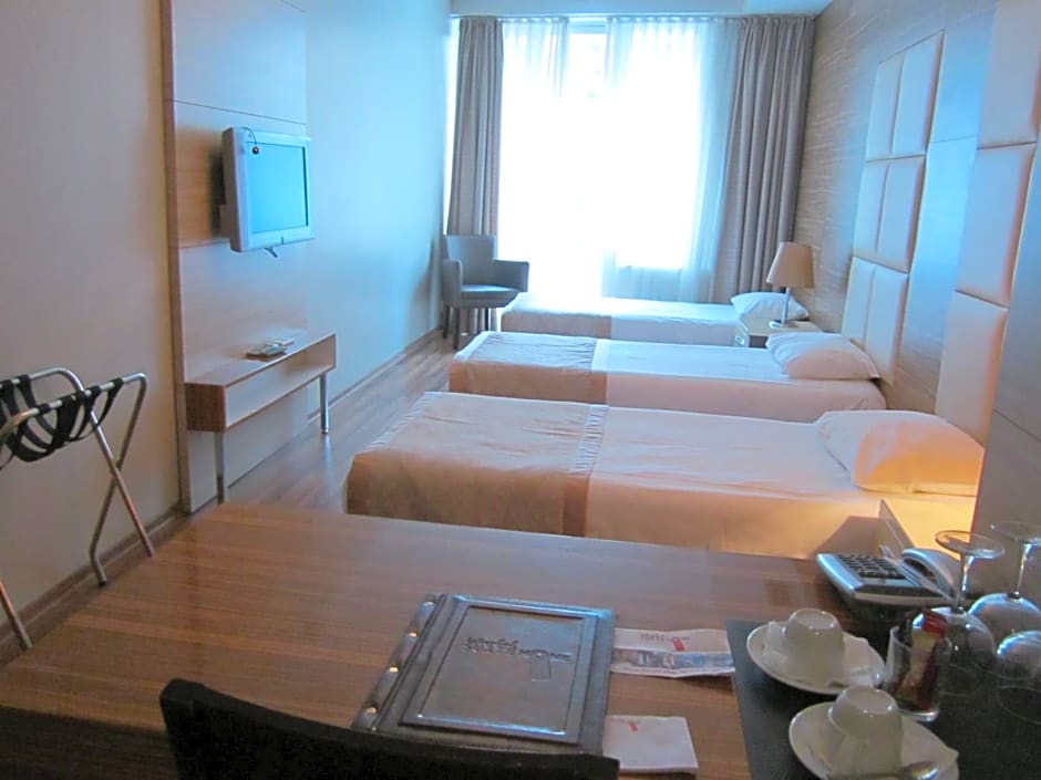 Derpa Suite Hotel