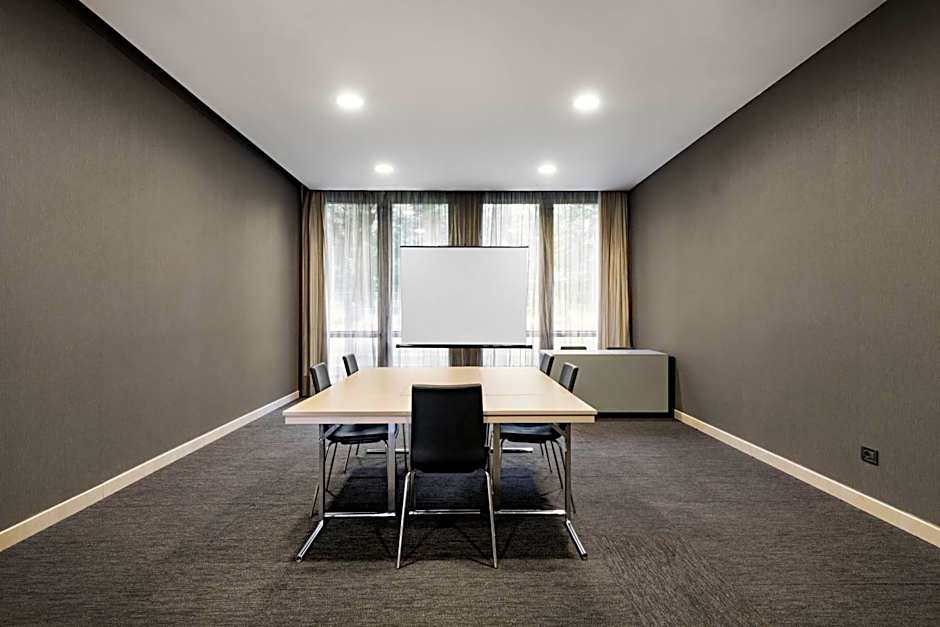 AC Hotel by Marriott Bologna