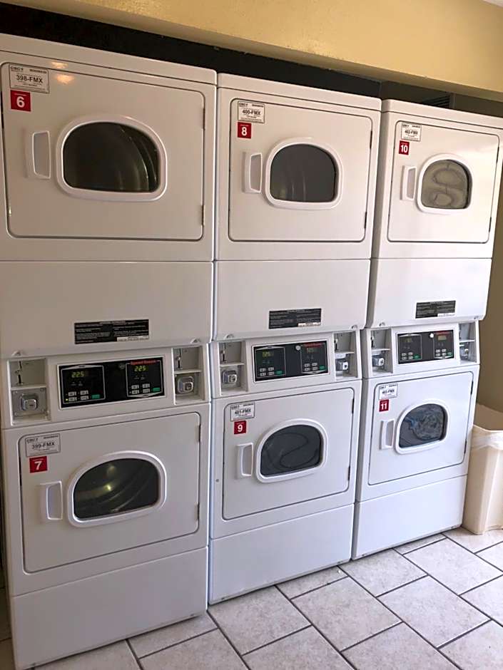 Chase Suites Hotel Tampa – Tampa, FL
