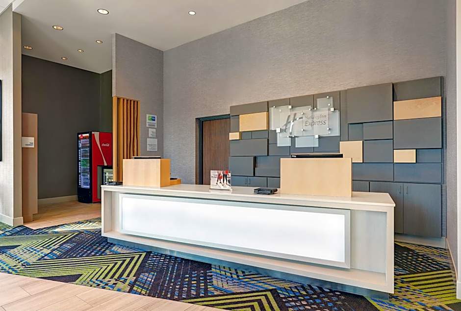 Holiday Inn Express Kingston West By IHG
