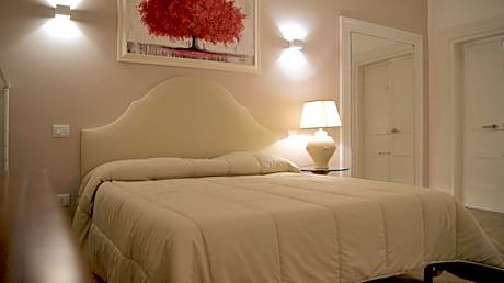 King Room with Spa Bath