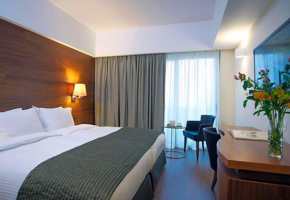 Photo 1 of 10 of Premium 1 Double Bed or 2 Beds