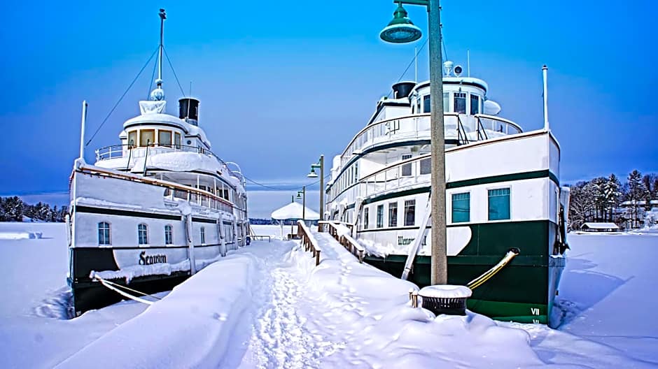 Blue Spruce Bed and Breakfast Muskoka